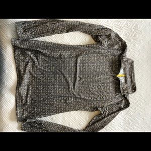 Long sleeve top..Polyester/elastane